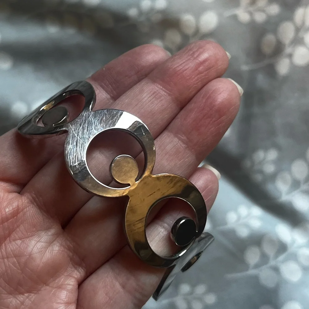 Newbridge Silverware Silver Cuff Bracelet - Picture 4 of 5